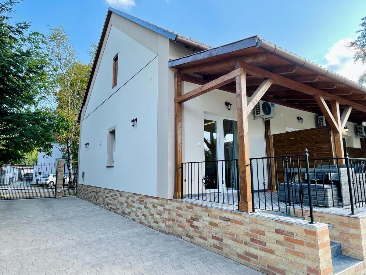 Voeroesmarty Apartmanhaz Mako Exterior photo