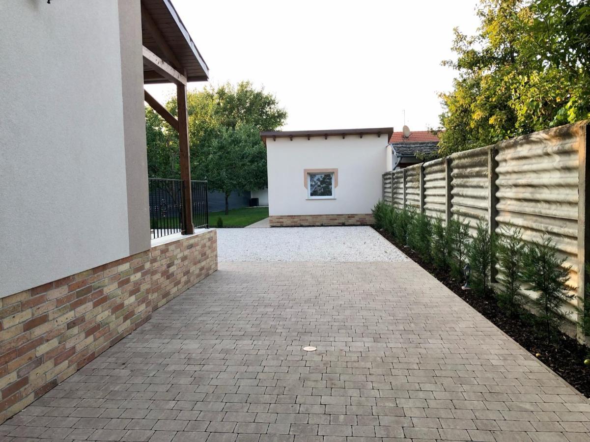 Voeroesmarty Apartmanhaz Mako Exterior photo